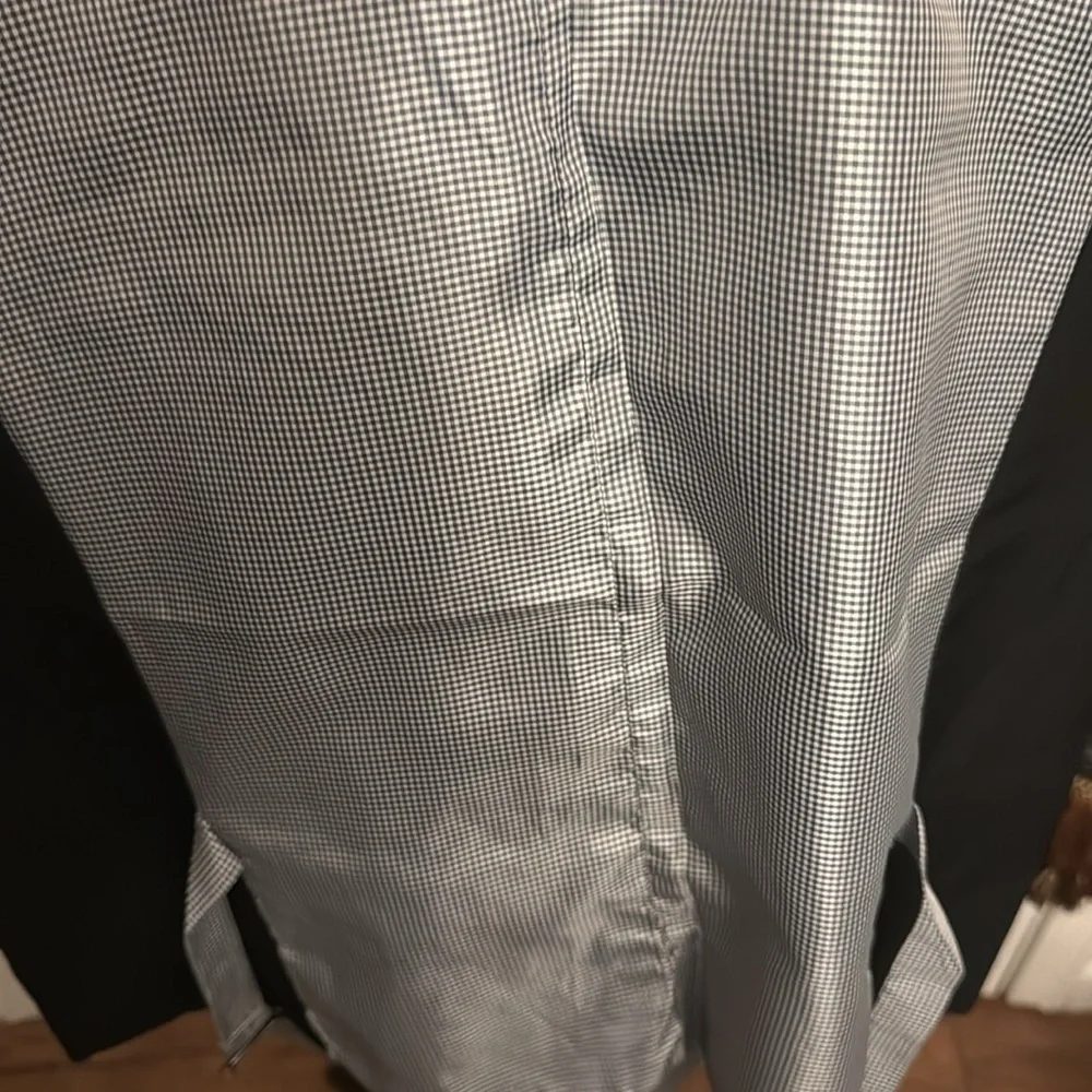 Vest - Picture 4 of 6
